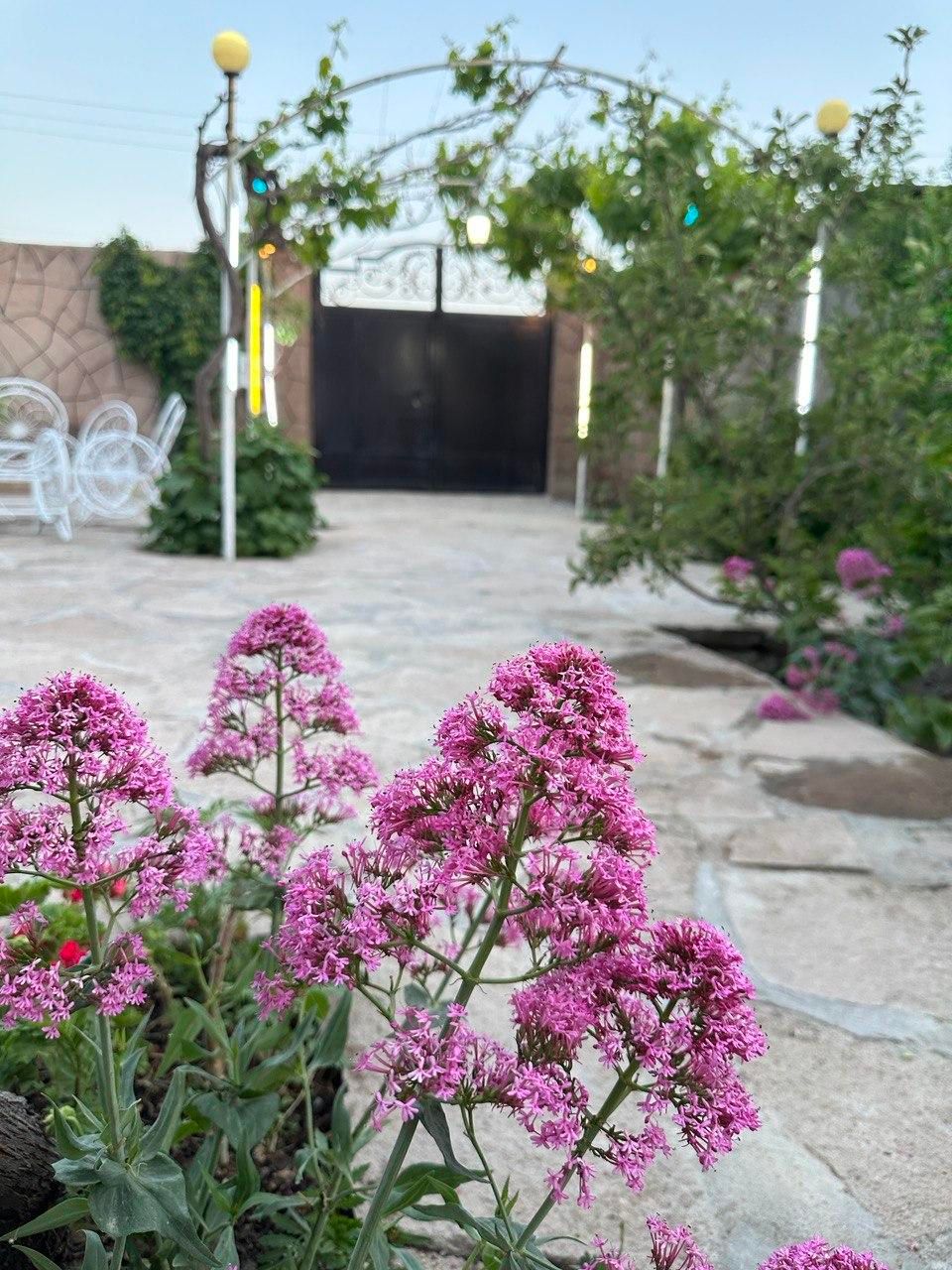 اجاره ویلادر تبریز خاوران باسمنج|اجارهٔ کوتاهمدت ویلا و باغ|باسمنج, |دیوار