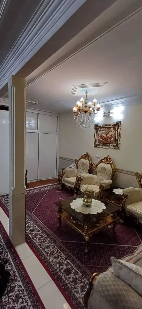 اجاره   واحد ۶۰ متری داخل بازار احسانی|اجارهٔ آپارتمان|تهران, عبدل‌آباد|دیوار