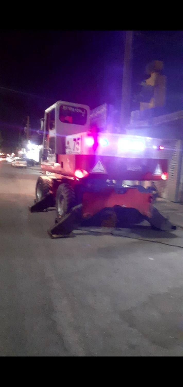 بیل مکانیکی لاستیکی|خودرو سنگین|تهران, آذری|دیوار