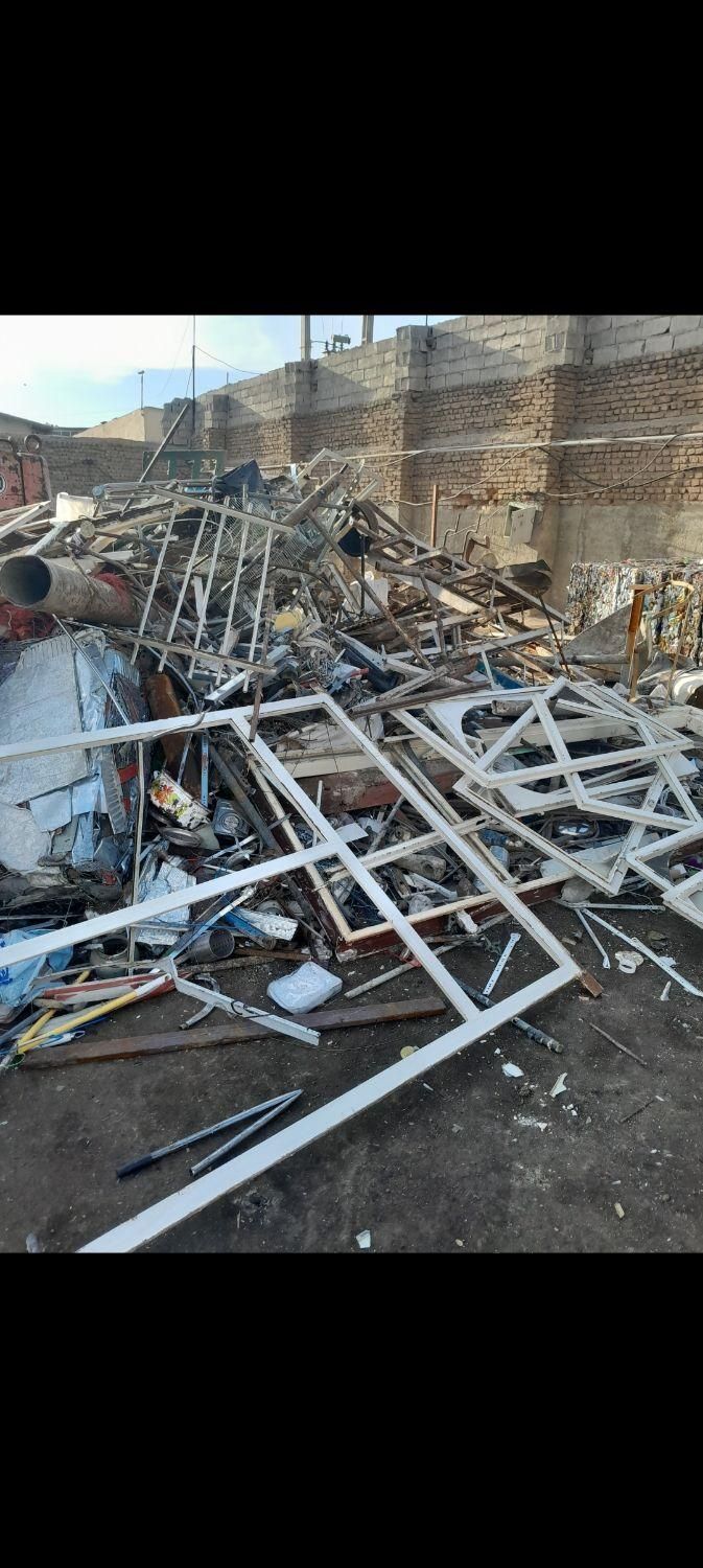 خرید و فروش ضایعات اهن و آلمنیوم ومس برنج درکل کرج|عمدهفروشی|کرج, شاهینویلا|دیوار