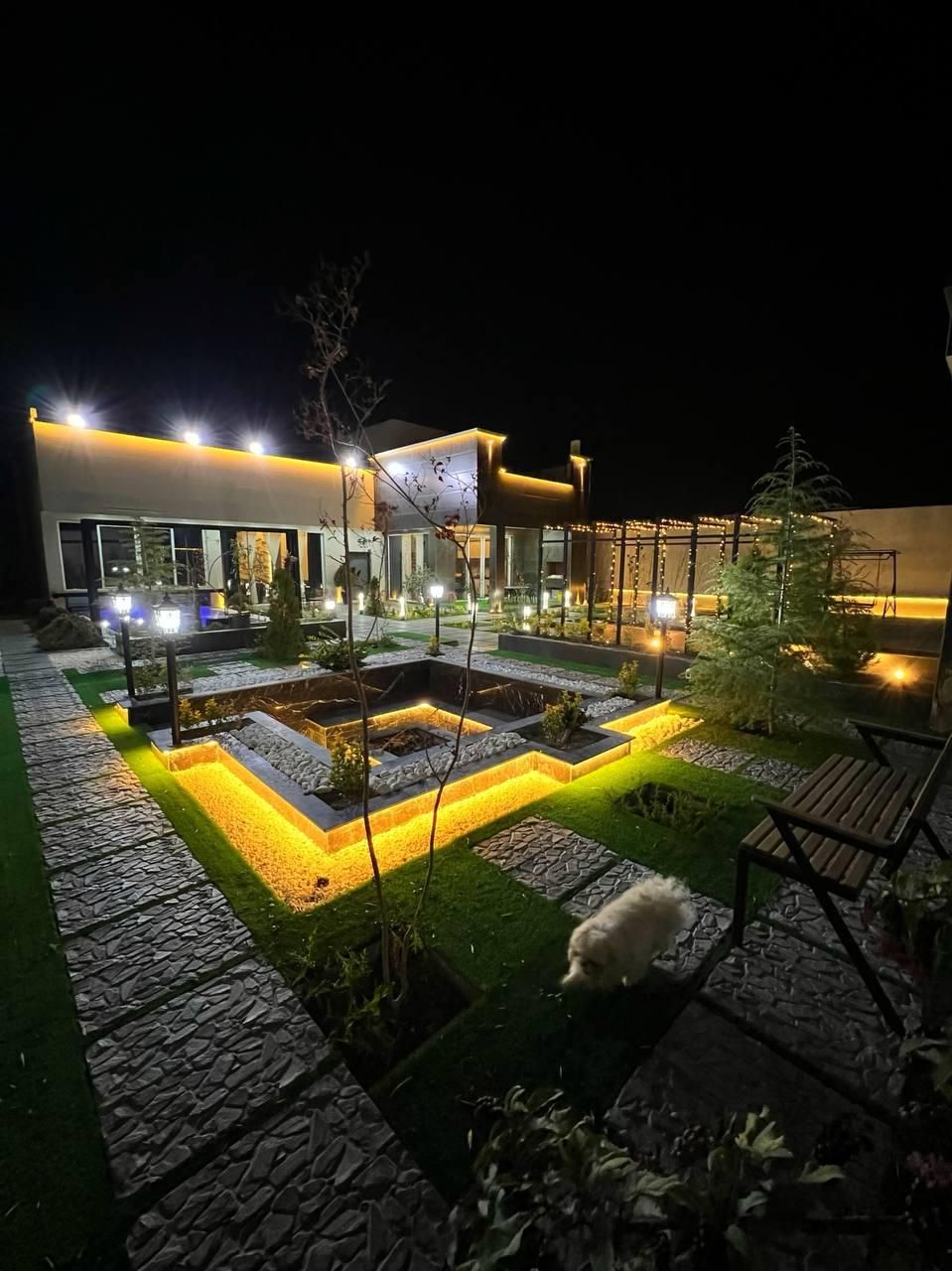 اجاره روزانه باغ ویلا مدرن|اجارهٔ کوتاه‌مدت ویلا و باغ|شاندیز, |دیوار