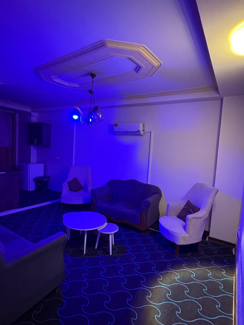 اجاره کوتاه مدت سوییت آپارتمان مبله، پارکینگ|اجارهٔ کوتاهمدت آپارتمان و سوئیت|اندیشه, شهرک المهدی|دیوار