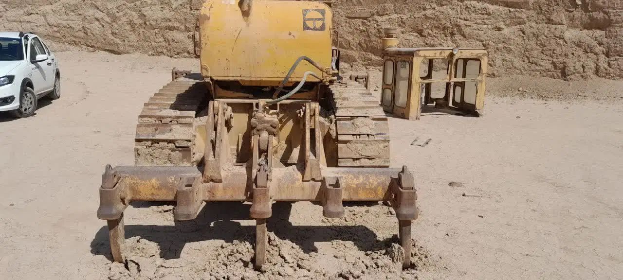 فروش بلدوزر D6 کاترپیلار 47j، بسیار مرتب و تمیز|خودرو سنگین|چهاردانگه (تهران), |دیوار