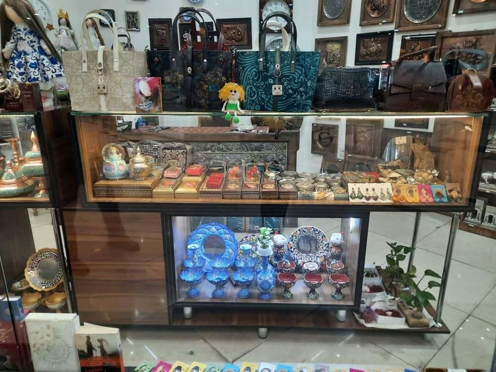 صنایع دستی امیدی فروش به صورت حضوری و آنلاین|صنایع دستی و سایر لوازم تزئینی|شیراز, شاهچراغ|دیوار