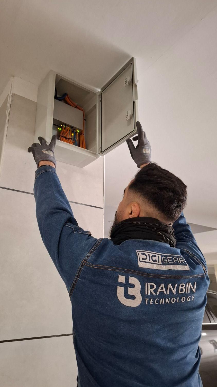 نصاب دوربین مدار بسته و دزدگیر اماکن|خدمات پیشه و مهارت|تهران, دکتر هوشیار|دیوار