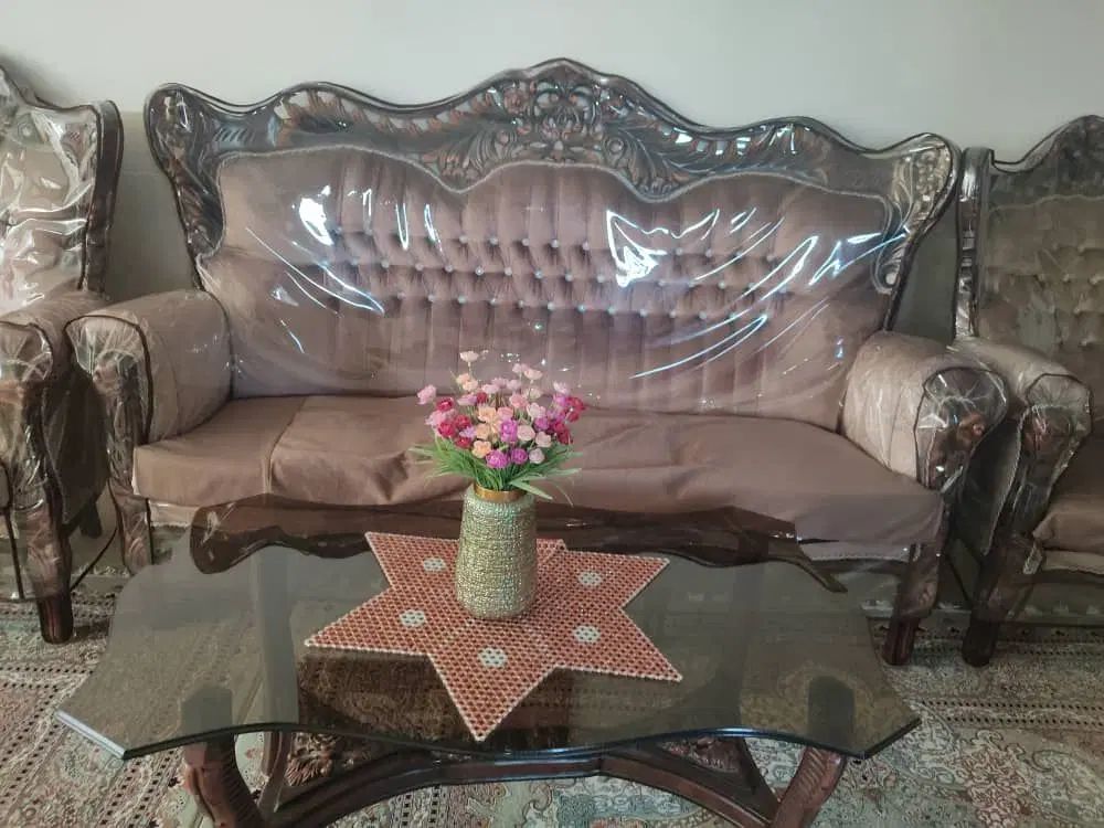 مبل ۹ نفره تمیز باکاورنو|مبلمان خانگی و میز عسلی|اصفهان, دارک|دیوار