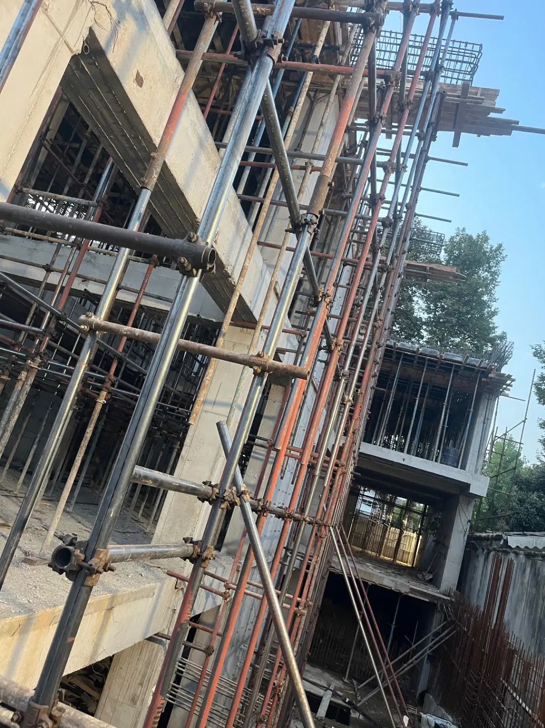جذب استاد کار وارد داربست|استخدام صنعتی، فنی، مهندسی|رشت, کوی حسینی|دیوار