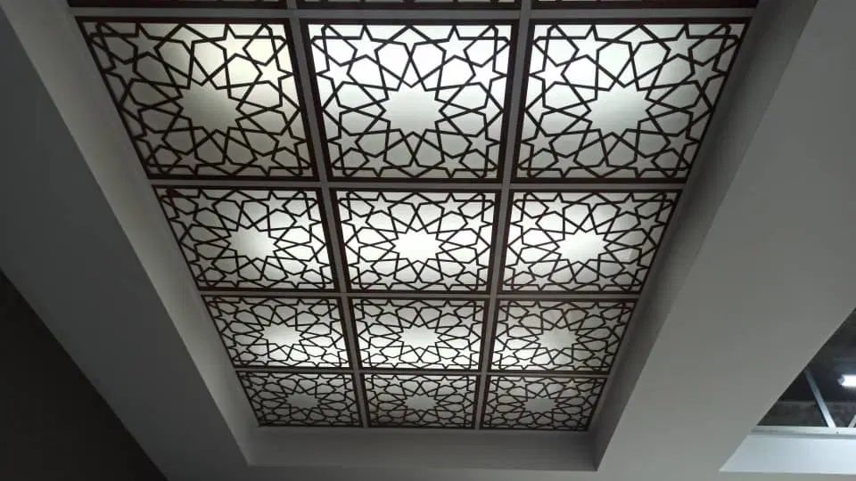 سقف کاذب تایل سقفی معرق سی ان سی cnc پی وی سی pvc|مصالح و تجهیزات ساختمان|تهران, بریانک|دیوار