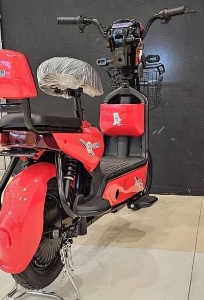 موتور برقی|موتورسیکلت|ایوان, |دیوار