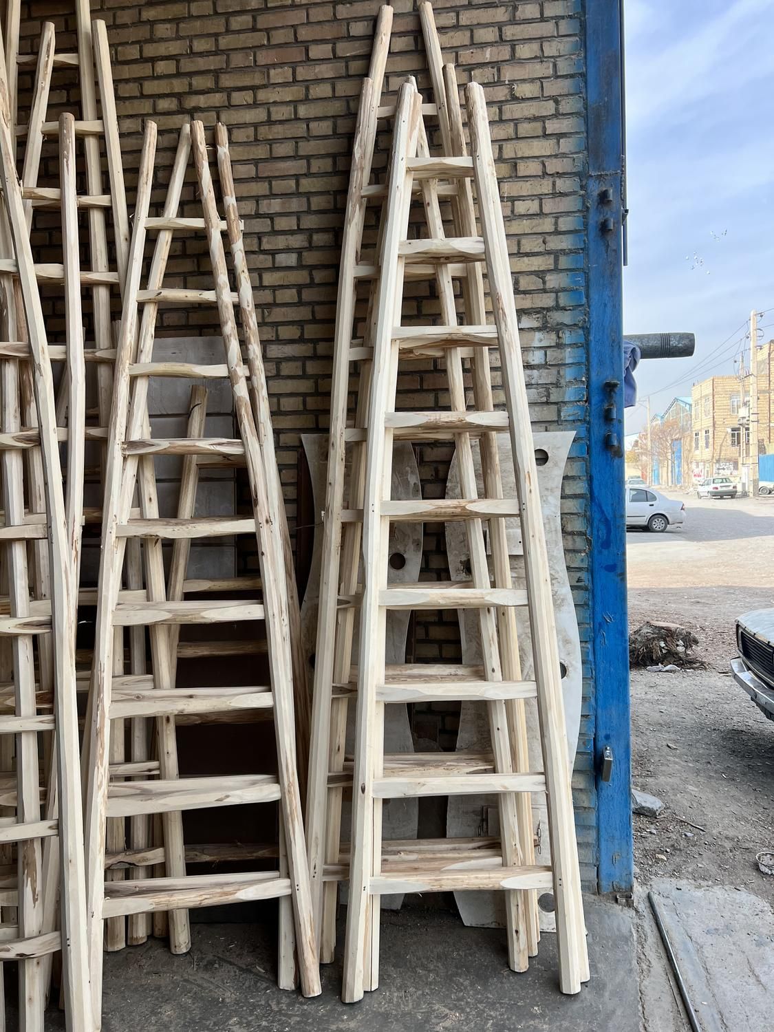 نردبان چوبی یکطرفه و دوطرفه تولیدی و پخش|خدمات پیشه و مهارت|مشهد, توس (بلوار توس)|دیوار