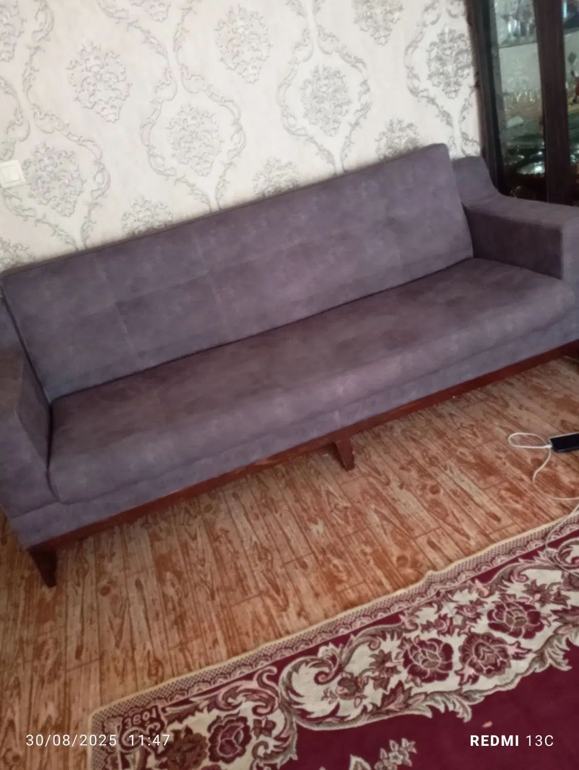 مبل‌هشت‌نفره‌ راحتی‌چستر|مبلمان خانگی و میز عسلی|مشهد, حسابی جنوبی (شهرک غرب)|دیوار