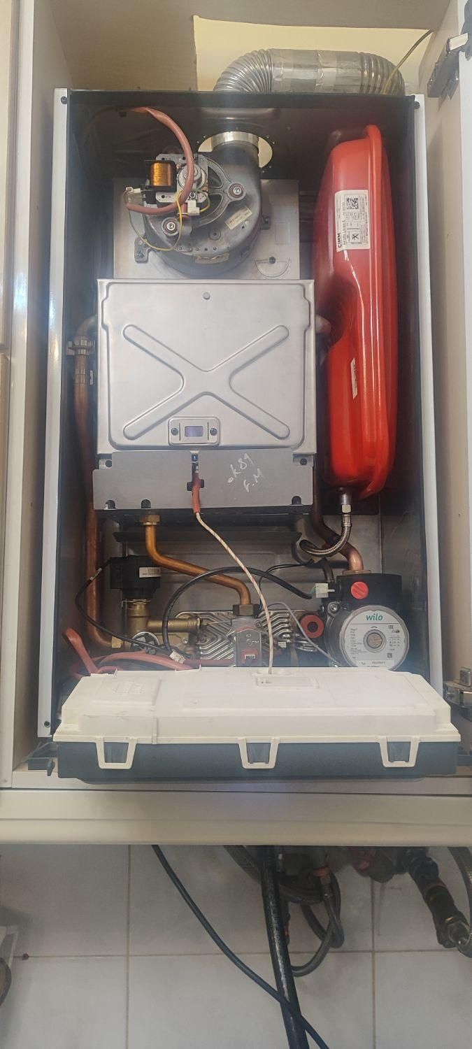 نصب پکیج رادیاتور و شیرآلات و تعمیر پکیج|آبگرمکن، پکیج، شوفاژ|تبریز, |دیوار