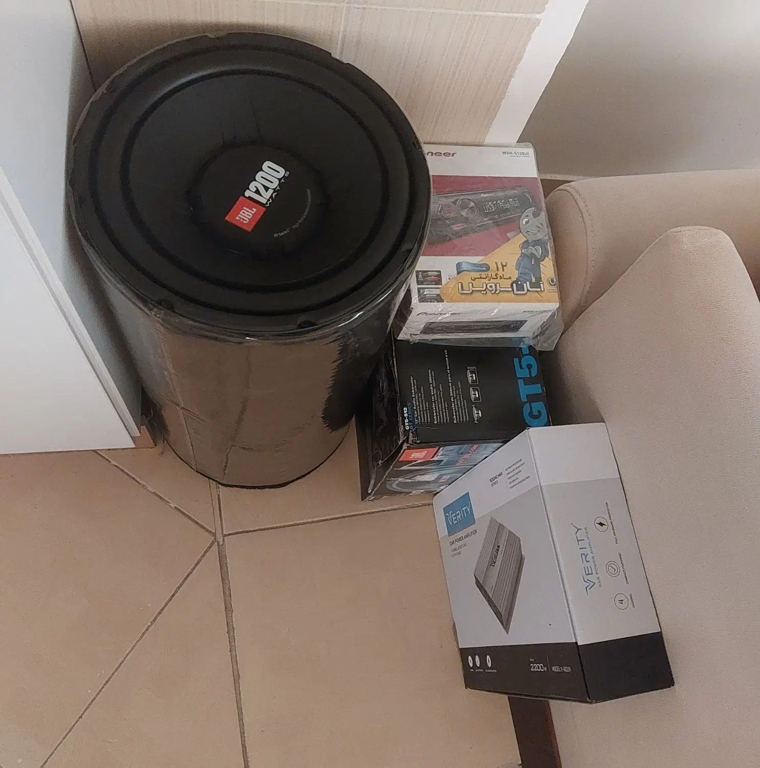 پایونیر Jbl و 6975 V3|قطعات یدکی و لوازم جانبی|کرج, مصباح|دیوار