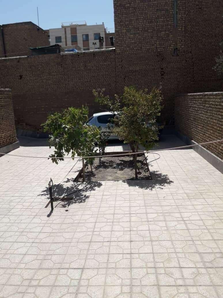 منزل گلنگی 230 متری ارتش کوچه خدارحمی|فروش زمین و ملک کلنگی|اصفهان, توپخانه ارتش|دیوار