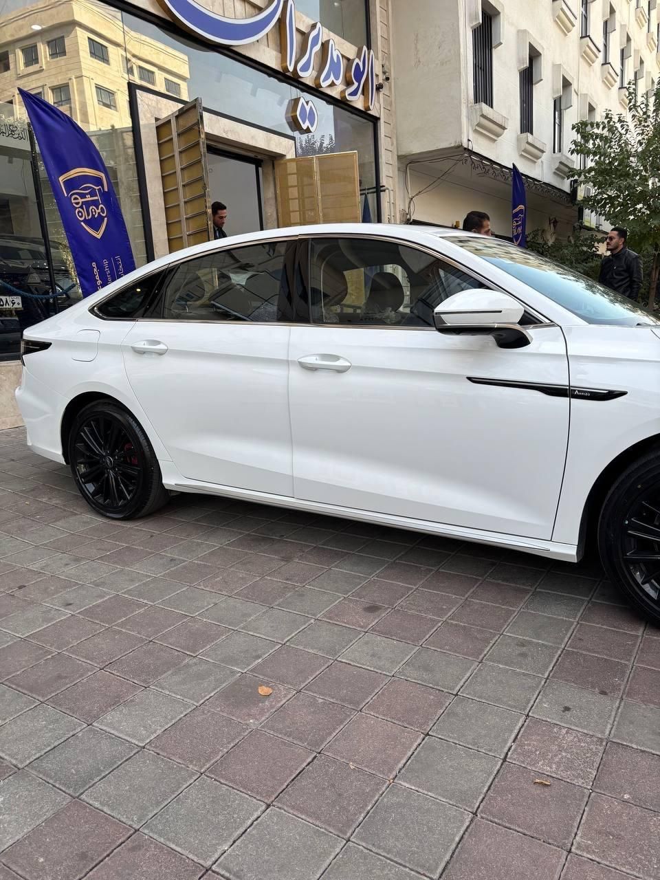 اریزو۸/صفروخشک/سفید و مشکی/نقد واقساط تا۴۸ماه|خودرو سواری و وانت|تهران, ظفر|دیوار