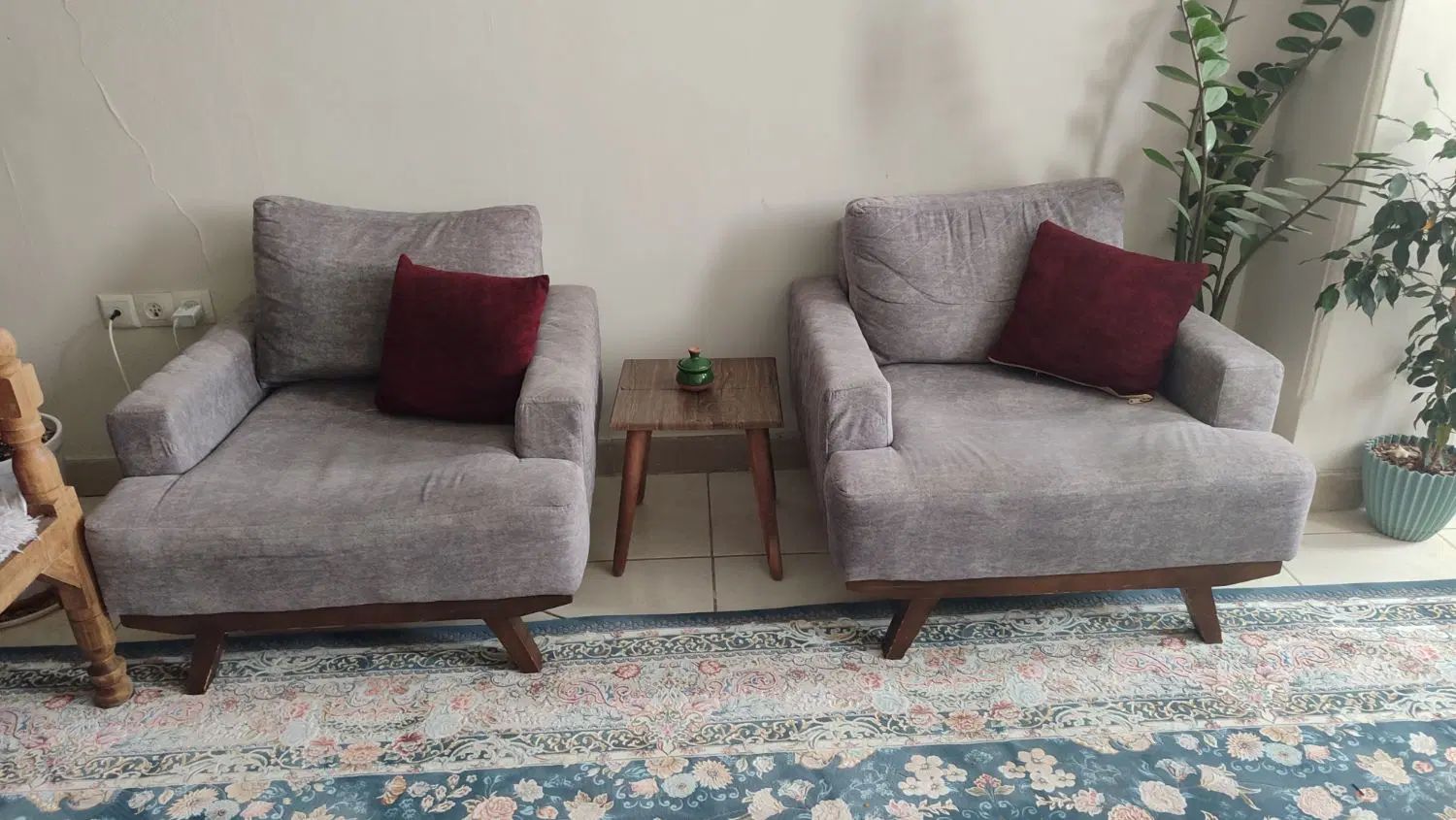 مبل به همراه تخت|مبلمان خانگی و میز عسلی|کرج, حسن آباد|دیوار