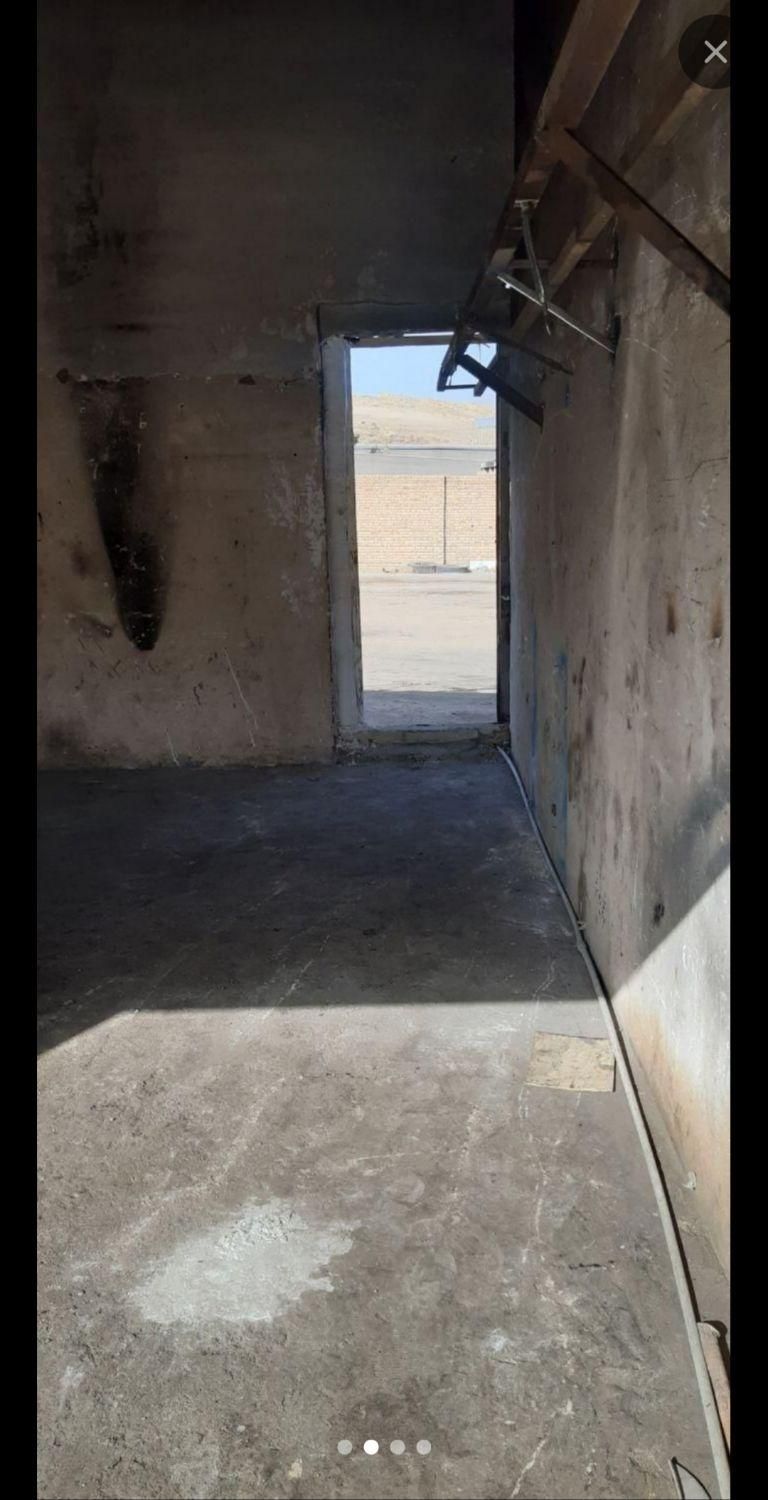 اجاره مغازه و گاراژ  شهرک صنعتی کارگاهی|اجارهٔ مغازه و غرفه|کنگاور, |دیوار
