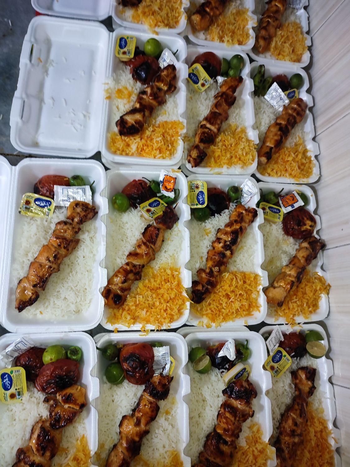 تهیه غذای کنزو|خدمات پذیرایی، مراسم|خرم‌آباد, |دیوار