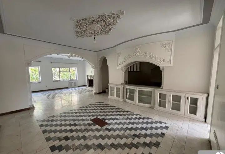 کریم خان/۲۱۵ متر/۴ خوابه/ طبقه اول / نوستالژیک|اجارهٔ آپارتمان|تهران, سنائی|دیوار