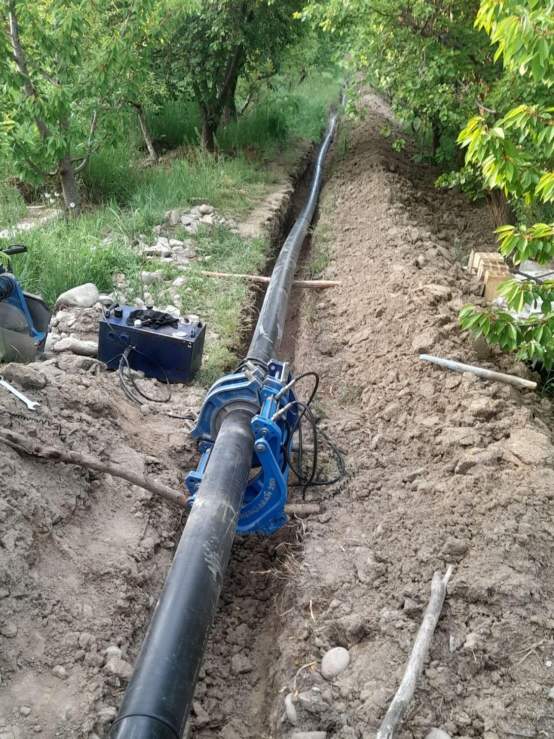 جوشکاری و پرس لوله های پلی اتلین ۶۳ تا ۲۵۰تا ۴۱۵|خدمات پیشه و مهارت|ارومیه, |دیوار