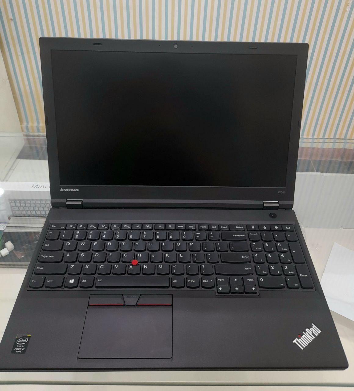 لپتاپlenovo w541بسیار قدرتمنددارای۲گیگ گرافیک مجزا|رایانه همراه|تهران, شمشیری|دیوار