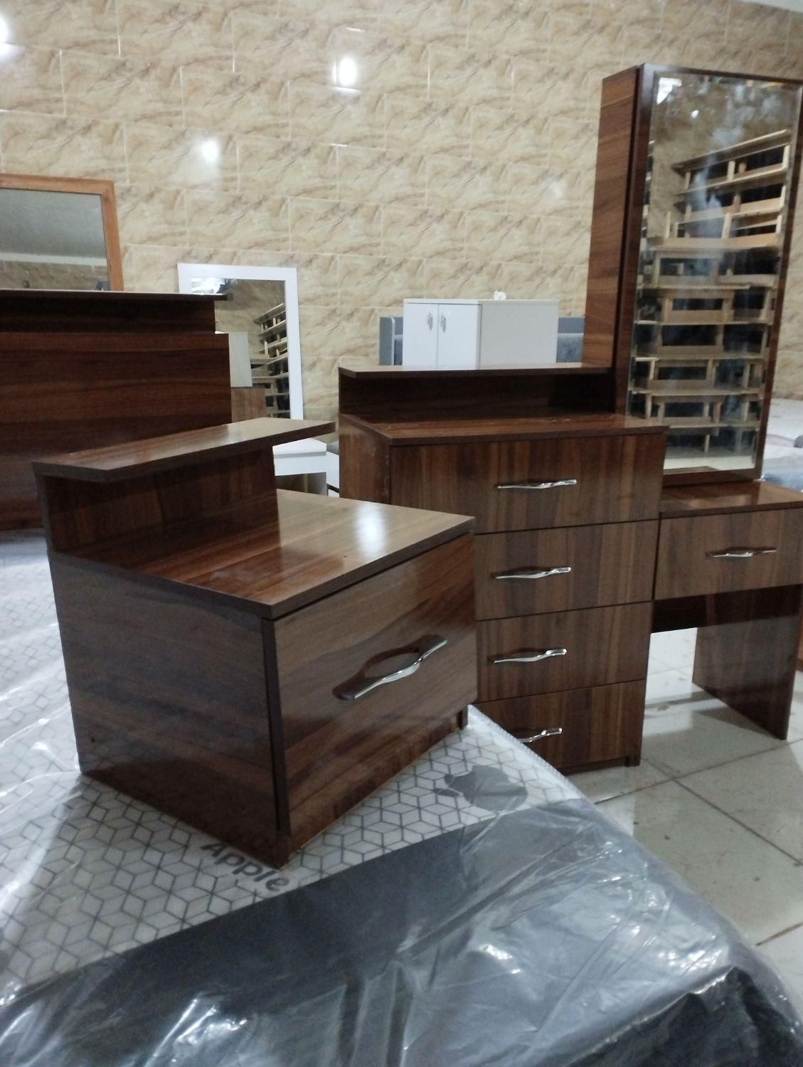 سرویس خواب سیمفون پردیس اقساطی|تخت و سرویس خواب|یزد, |دیوار