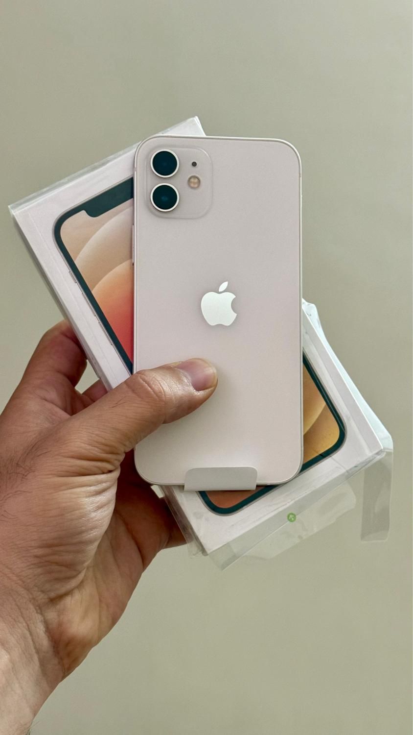 آیفون ۱۲ نرمال بسیار تمیز iPhone 12 و سالم|موبایل|اصفهان, خواجه عمید|دیوار