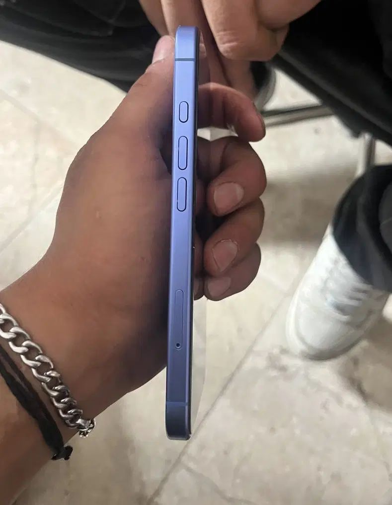 اپل iPhone 16 با حافظهٔ ۱۲۸ گیگابایت|موبایل|مشهد, هنرور|دیوار
