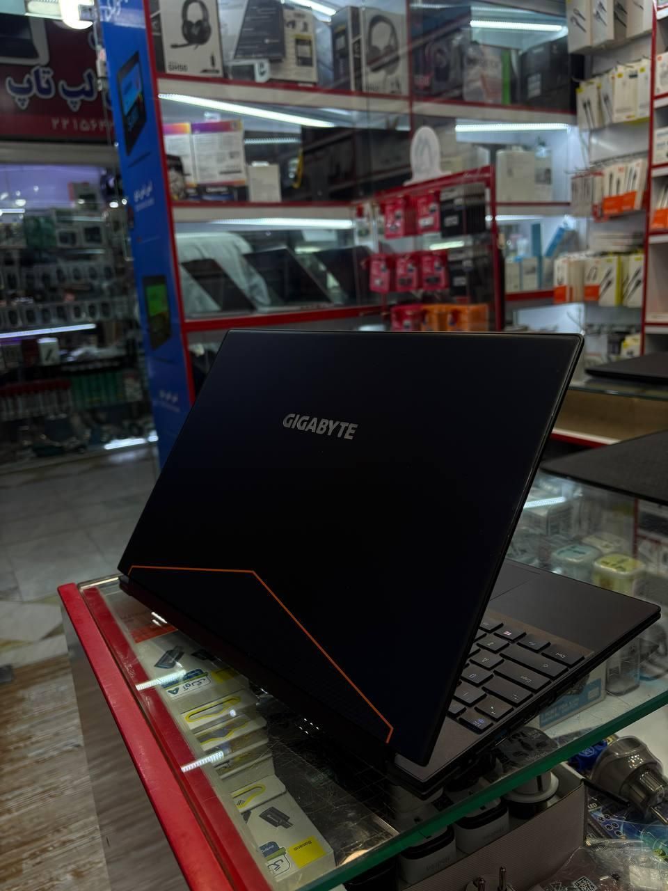 لپ تاپ gigabyte aero 15|رایانه همراه|اهواز, طالقانی|دیوار