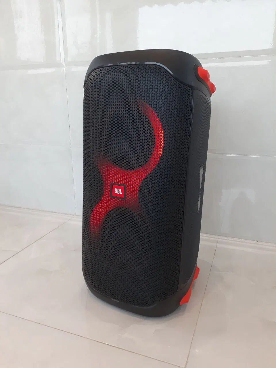 اسپیکر پارتی باکس جی بی ال jbl 110 امریکا|پخش‌کننده همراه|رشت, فرودگاه سردار جنگل رشت|دیوار