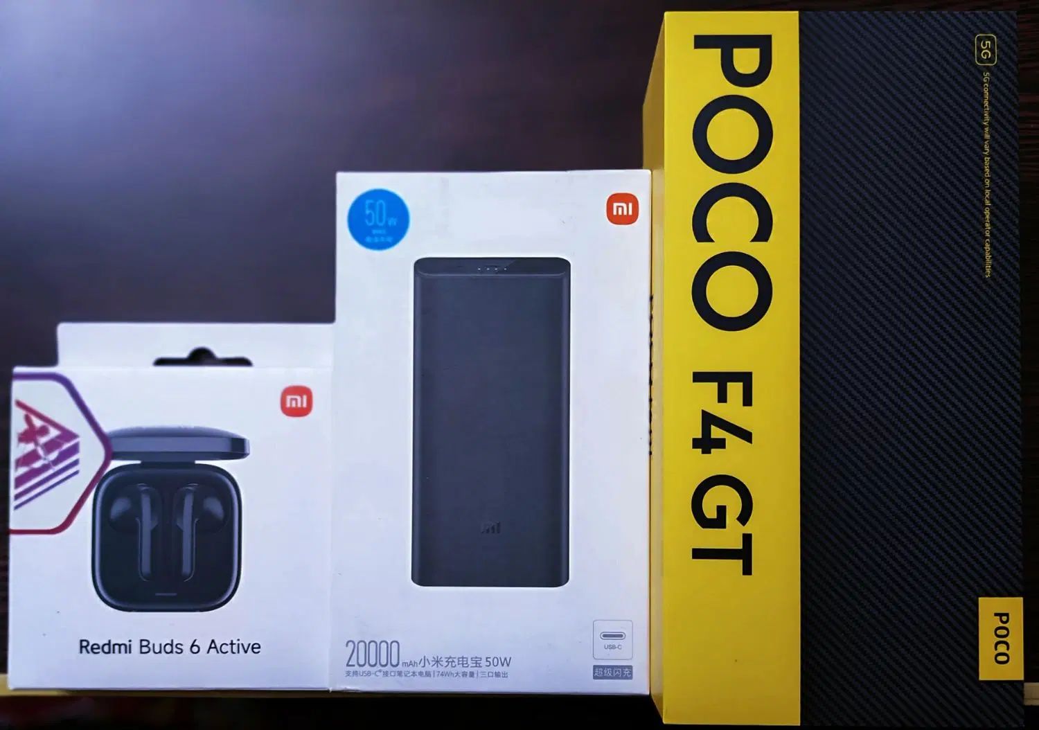 POCO F4 GT با پاوربانک و هندزفری.|موبایل|تهران, شادمان|دیوار