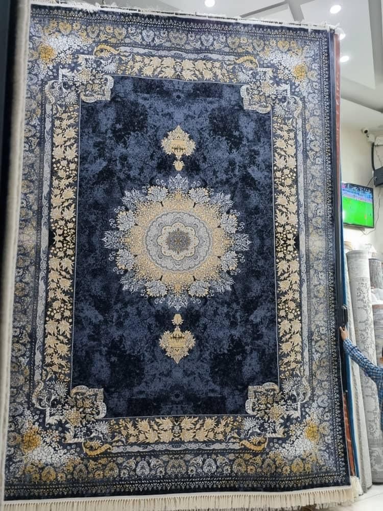 تعدادی فرش ب علت سر رسید چک|فرش|فسا, |دیوار