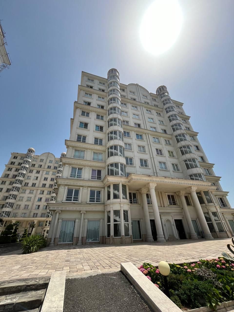 فروش طبقه 10 برج پردیس نصف نقد مابقی تهاتر با ملک|فروش آپارتمان|چاف و چمخاله, |دیوار