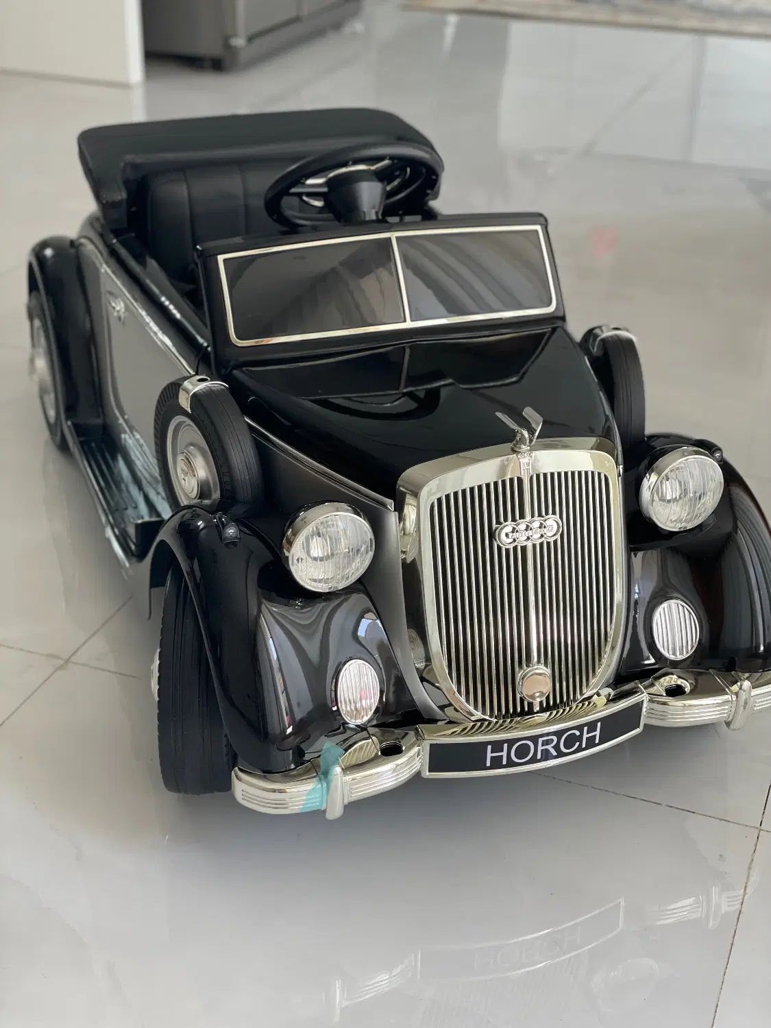 ماشین شارژی horch 930|اسباب‌‌بازی|تهران, آجودانیه|دیوار