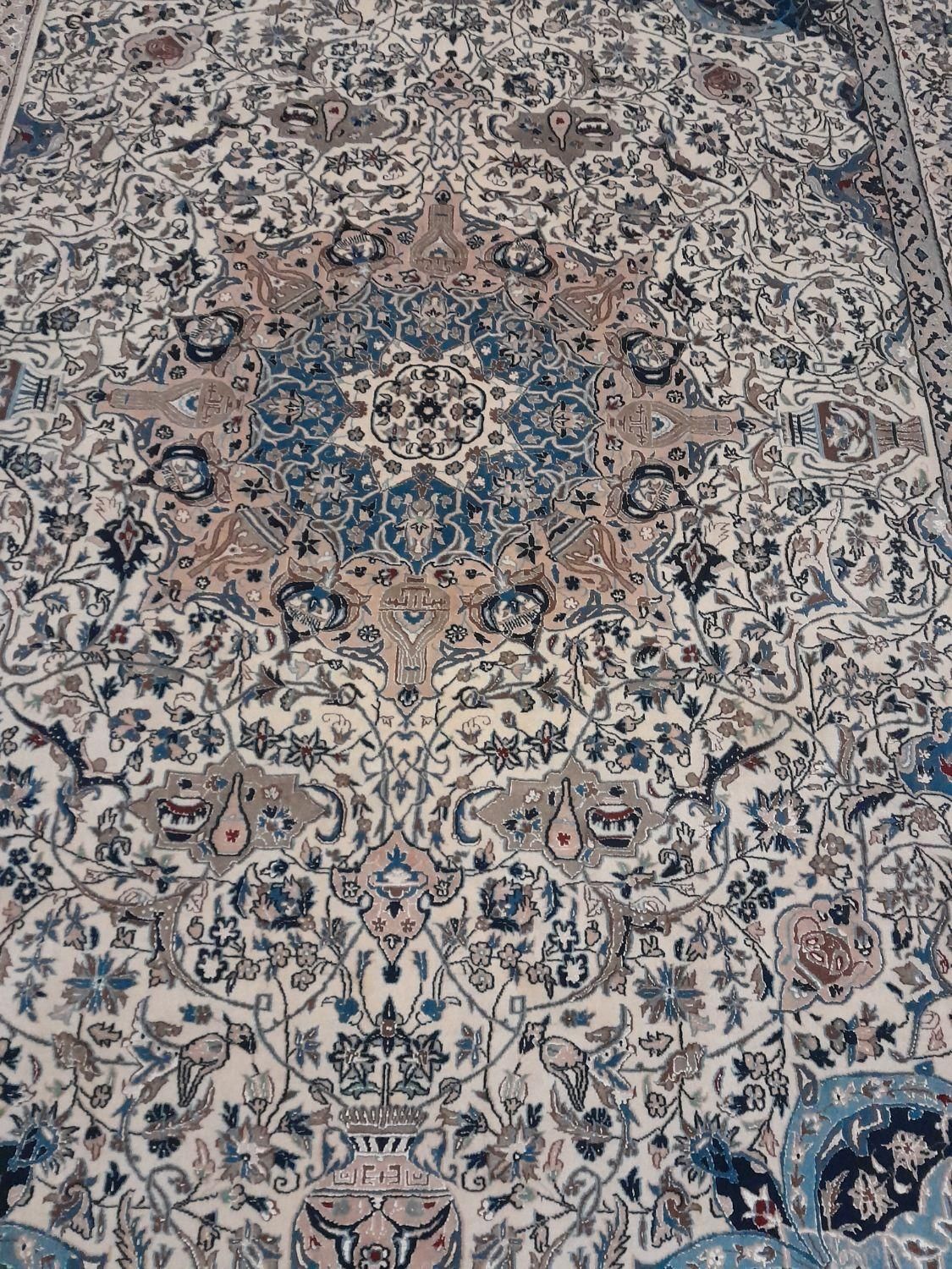 فرش نائین اصفهان 9 متری نقشه زیر خاکی گل ابریشم|فرش|پردیس, فاز ۴|دیوار