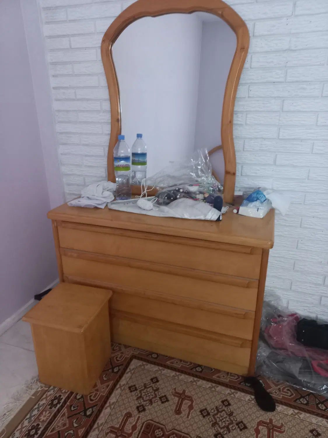 واحد یک خوابه|اجارهٔ آپارتمان|رشت, سعدی (تختی)|دیوار