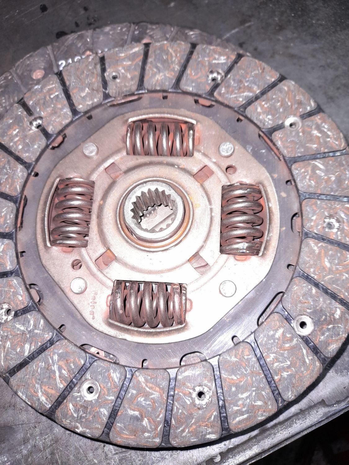 تعمیر صفحه کلاج وباز وبست بابهترین کیفیت و قیمت|قطعات یدکی و لوازم جانبی|تبریز, |دیوار