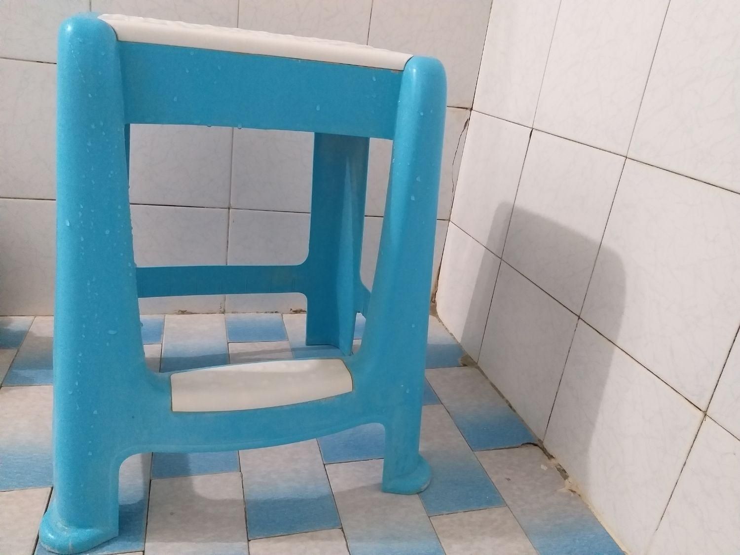 چهار پایه کلاسیک پله دار ناصر به فروش،می رسد|صندلی و نیمکت|تایباد, |دیوار