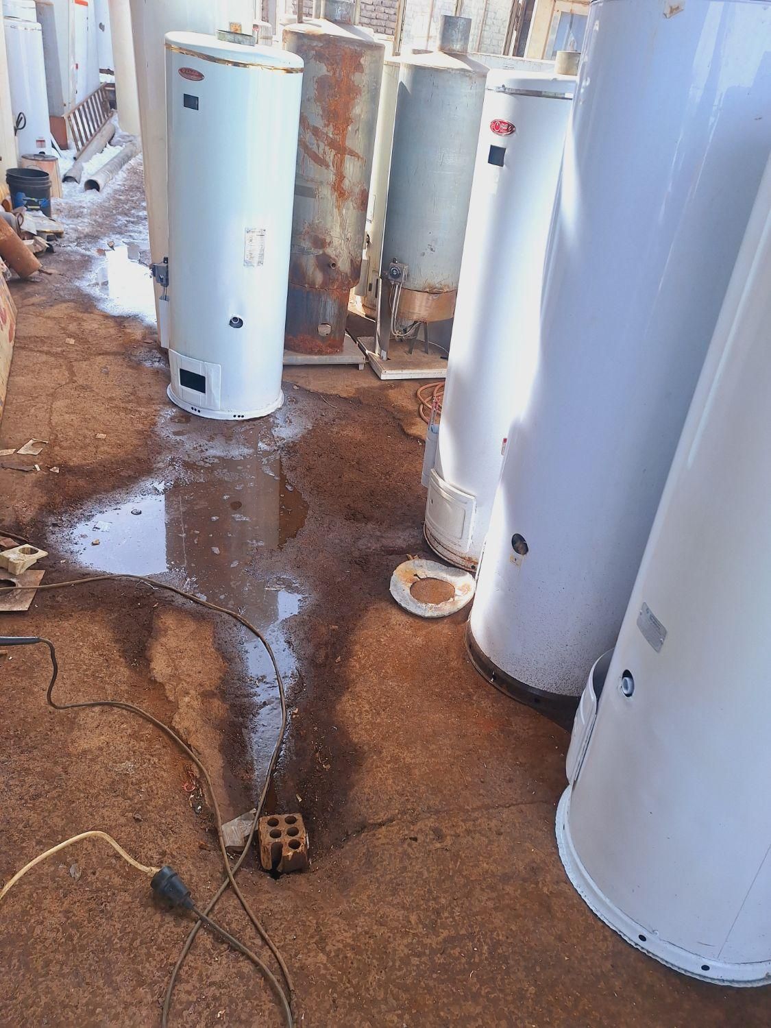 خرید وفروش آبگرمکن زمینی و دیواری|آبگرمکن، پکیج، شوفاژ|ارومیه, |دیوار