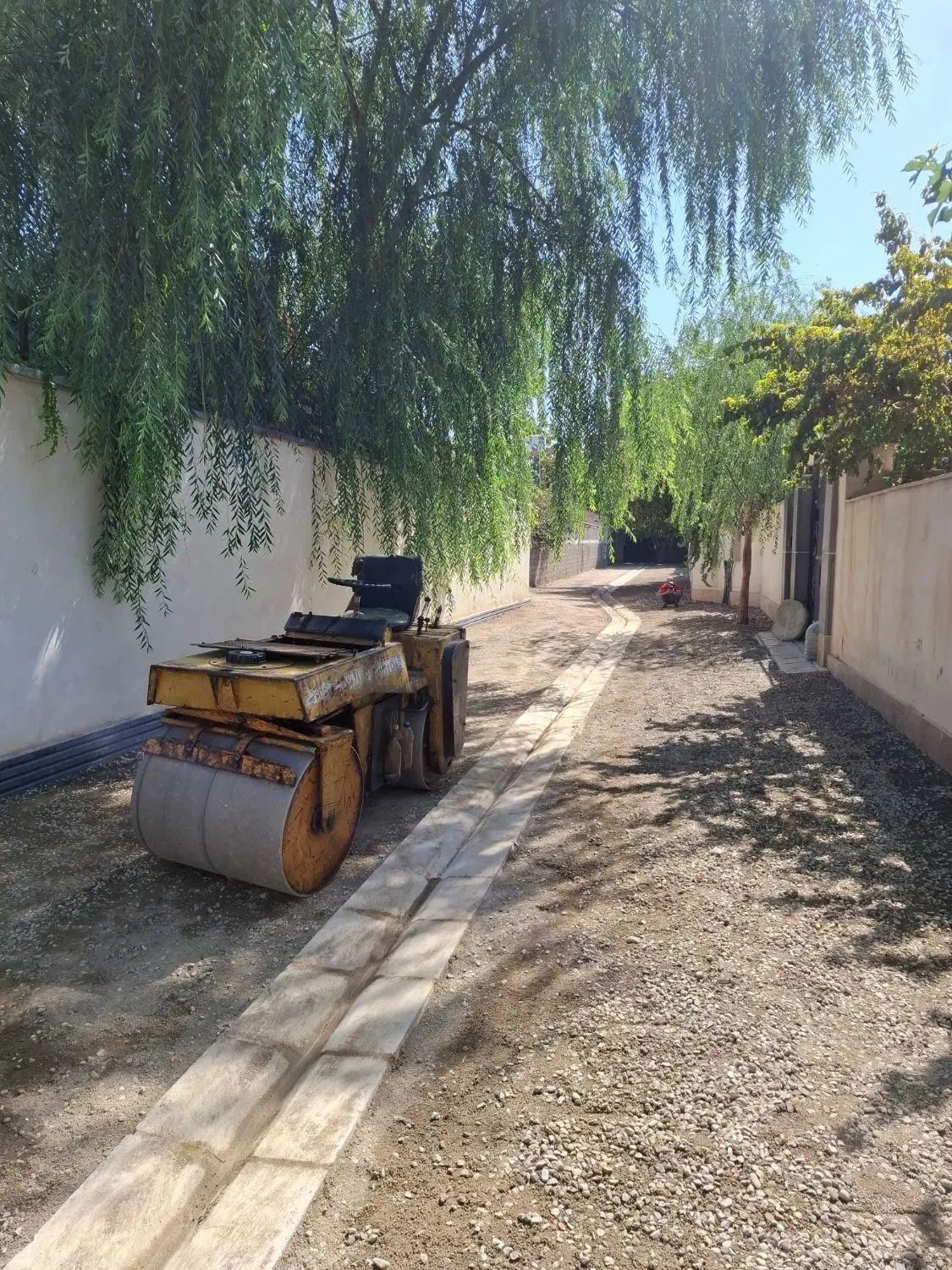 اجاره دهی غلطک موتوری سبک سنگین کوبش زمین گوهردشت|ماشین‌آلات صنعتی|کرج, باغستان|دیوار