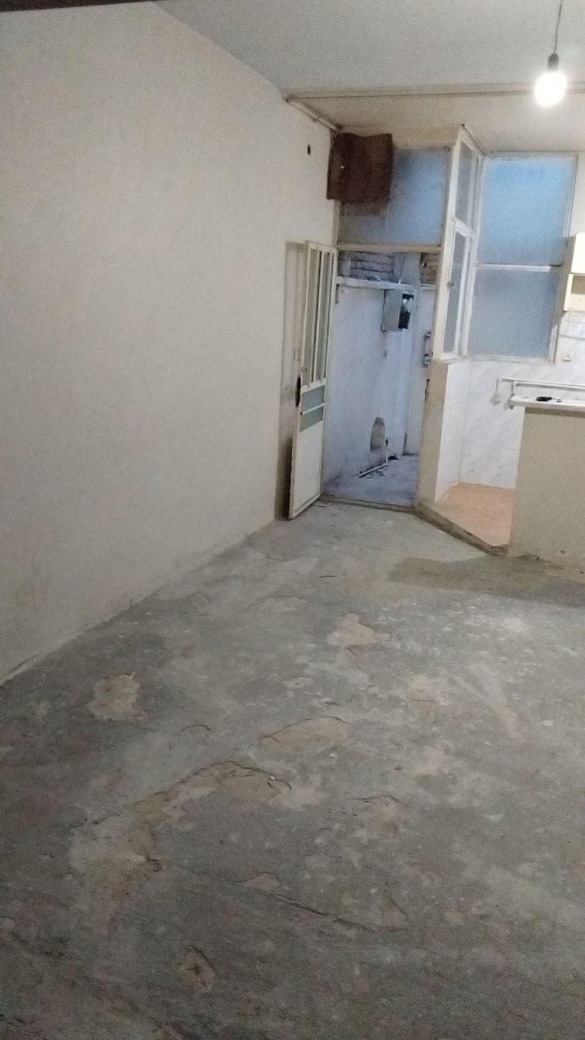 خانه ویلایی واقع در سلطان آباد خیابان ۱۴ متری تختی|فروش خانه و ویلا|گلستان (تهران), |دیوار