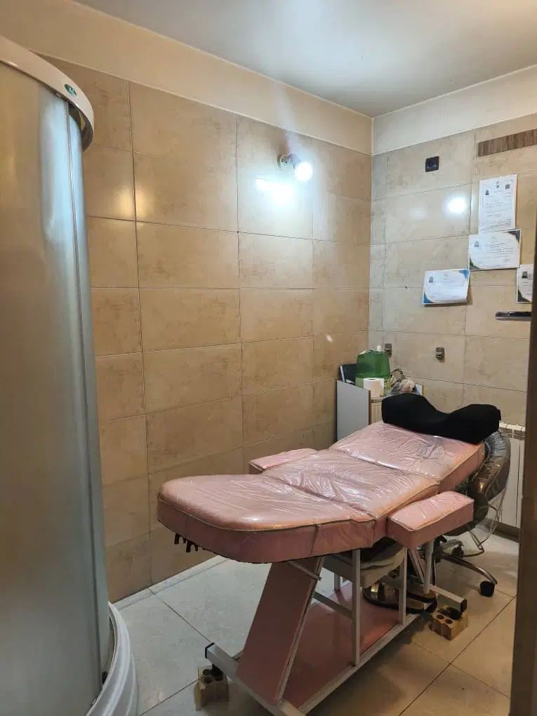 ۶۹ متر سالن زیبایی زنانه فعال در خیابان سهروردی|اجارهٔ دفتر کار، اتاق اداری، مطب|تهران, نیلوفر|دیوار