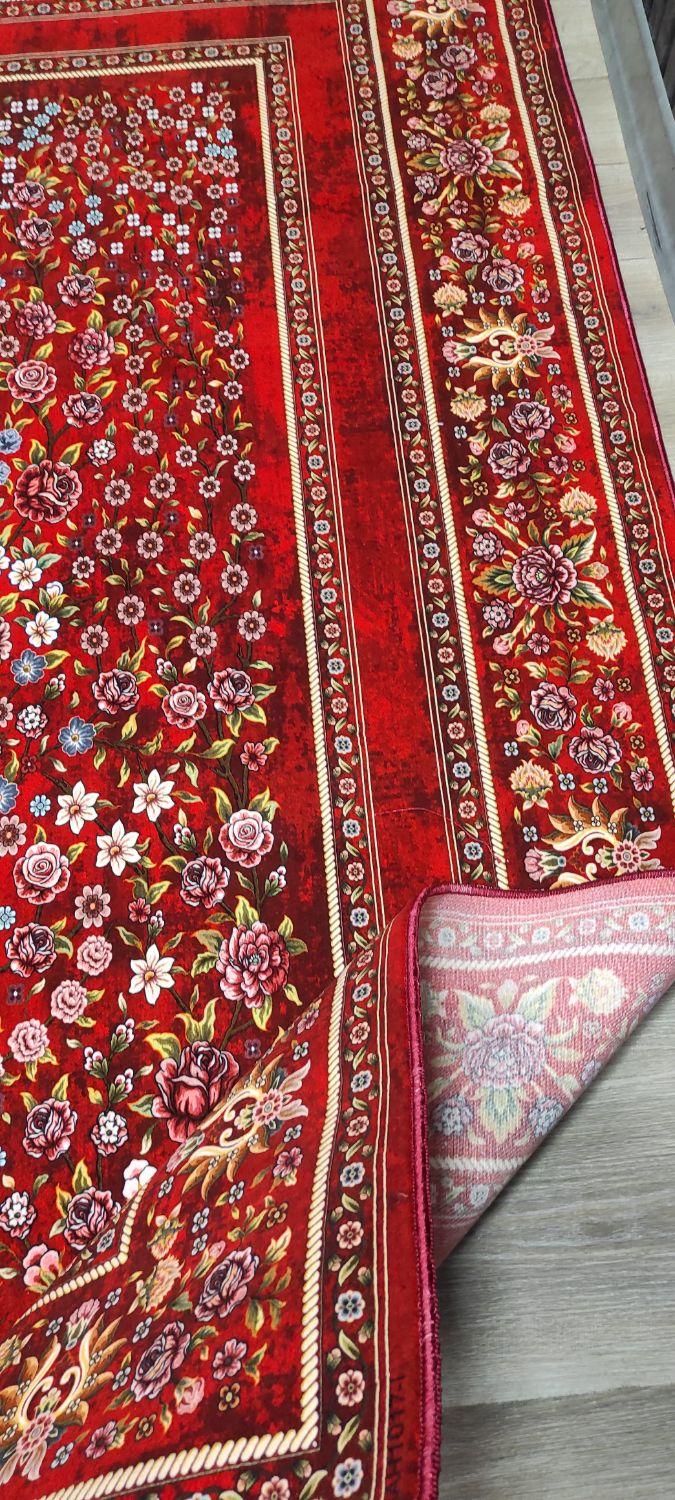 فرش ابریشمی طرح دستباف قم باغ گل قرمز|فرش|تهران, امین حضور|دیوار