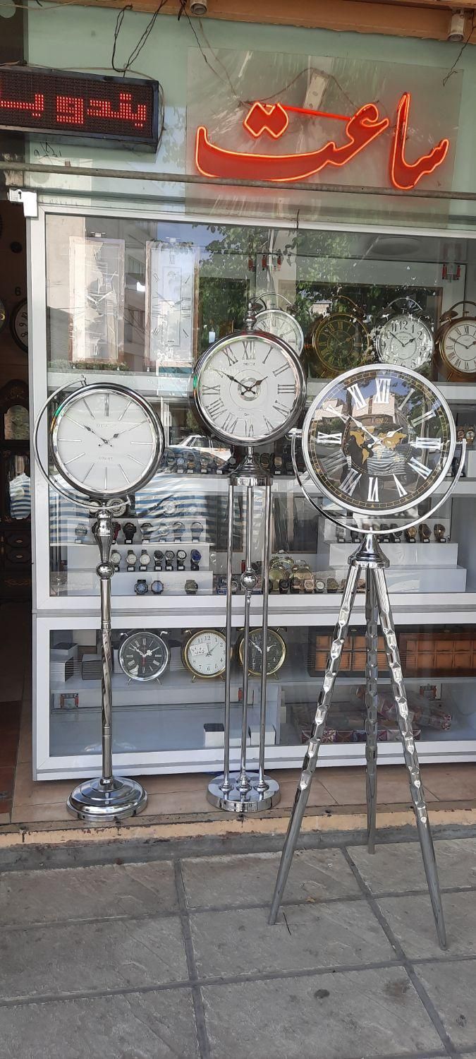 ساعت فلزی ایستاده پاندول دار|ساعت دیواری و تزئینی|شیراز, شاهجیان|دیوار