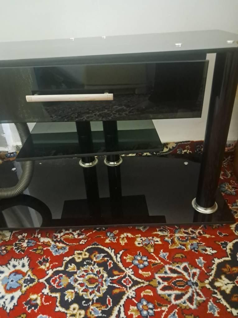 میز تلویزیون شیشه ای|میز تلویزیون|قرچک, شهرک صنعتی قرچک|دیوار
