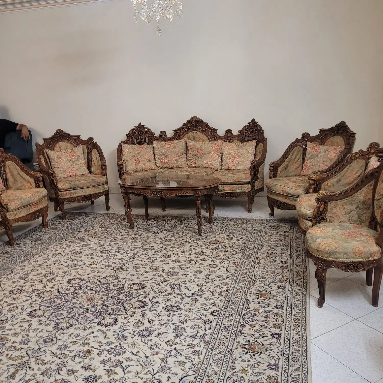 مبل کلاسیک خاص کلکسیونی|مبلمان خانگی و میز عسلی|تهران, شهرک امید|دیوار