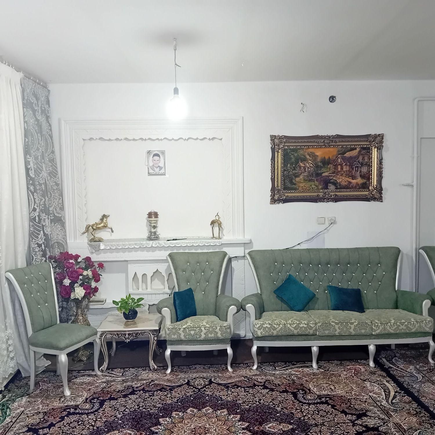 خانه ویلایی ۲۰۰ متری دربست یک طبقه در سعدی|اجارهٔ خانه و ویلا|ملایر, |دیوار