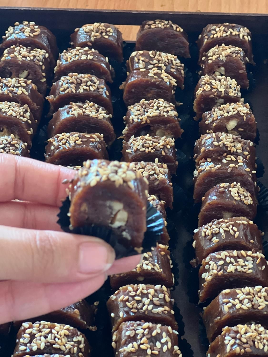 رولت حلوا خرما انواع حلوا و خرما گردو|خوردنی و آشامیدنی|اصفهان, جلفا|دیوار