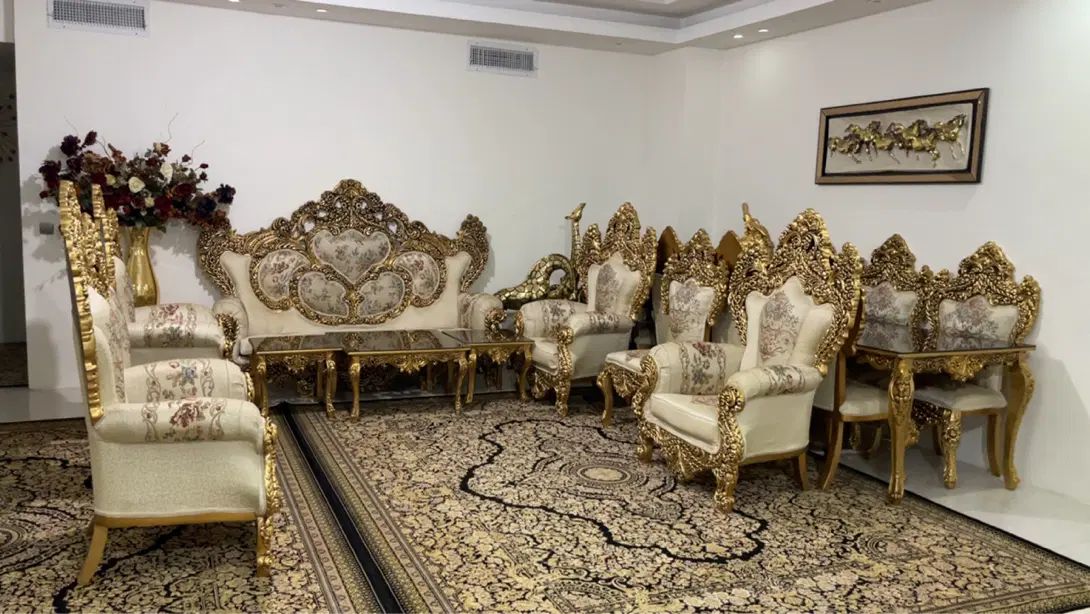 مبل ۹نفره و ناهارخوری ۱۰ نفره ورق طلا|مبلمان خانگی و میز عسلی|کرمانشاه, |دیوار