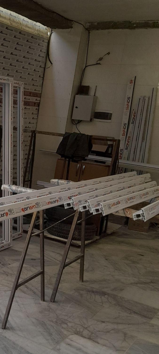 درب و پنچره رادین|مصالح و تجهیزات ساختمان|سنندج, |دیوار